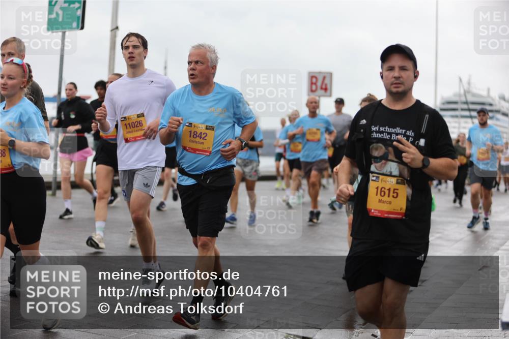 13.09.2026 - Kiel Lauf Andreas Tolksdorf http://msf.ph/oto/10404761 13.09.2026 11:05:46 Kiellinie 38, 11026, 48, 1842, 4, 44, 394, 1615 meine-sportfotos.de