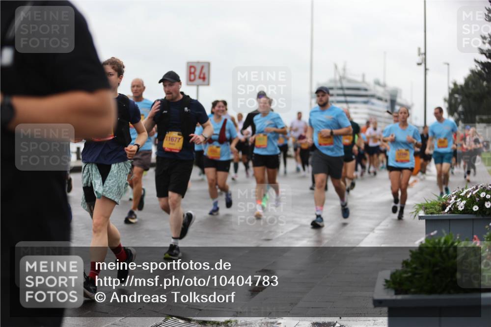 13.09.2026 - Kiel Lauf Andreas Tolksdorf http://msf.ph/oto/10404783 13.09.2026 11:05:47 Kiellinie 11677, 4 meine-sportfotos.de