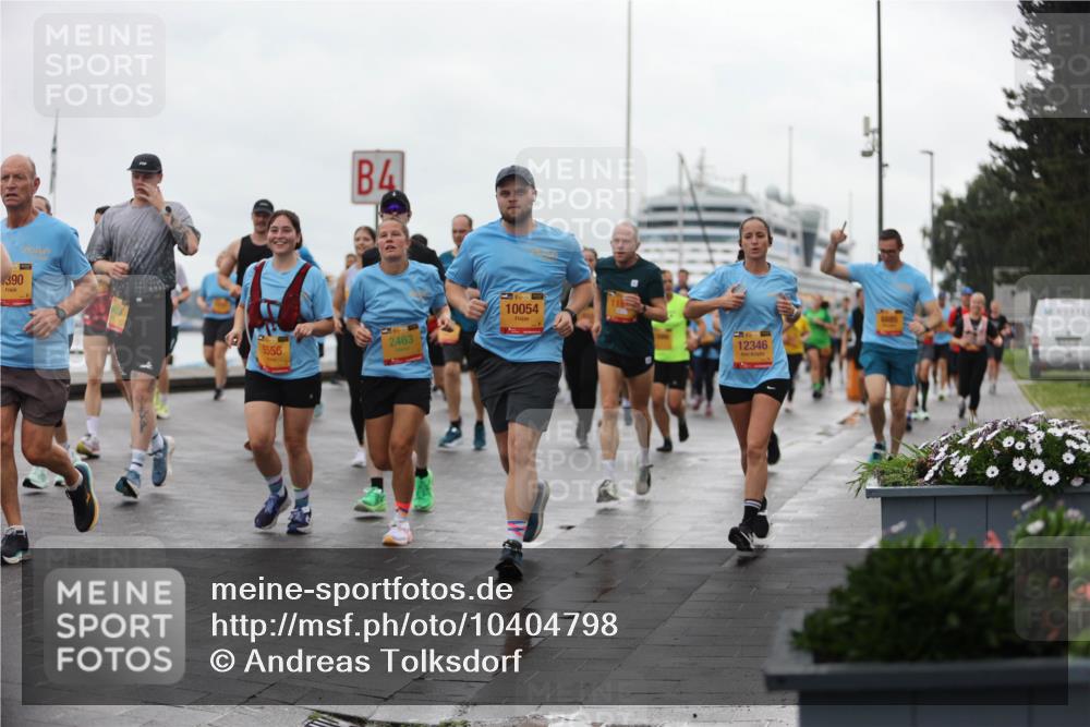 13.09.2026 - Kiel Lauf Andreas Tolksdorf http://msf.ph/oto/10404798 13.09.2026 11:05:48 Kiellinie 390, 4, 2463, 3556, 10054, 12346 meine-sportfotos.de