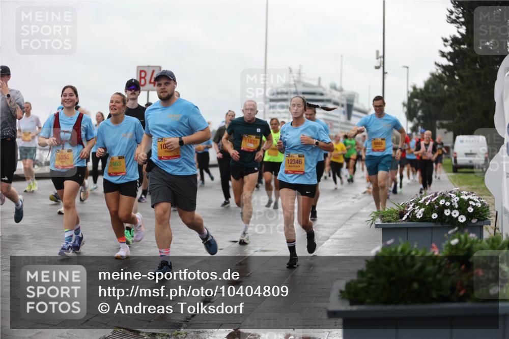 13.09.2026 - Kiel Lauf Andreas Tolksdorf http://msf.ph/oto/10404809 13.09.2026 11:05:49 Kiellinie 5556, 2463, 10, 11831, 12346, 000 meine-sportfotos.de