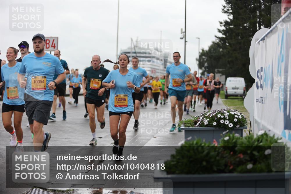 13.09.2026 - Kiel Lauf Andreas Tolksdorf http://msf.ph/oto/10404818 13.09.2026 11:05:49 Kiellinie 4, 39, 2463, 38, 10054, 11831, 38, 12346 meine-sportfotos.de
