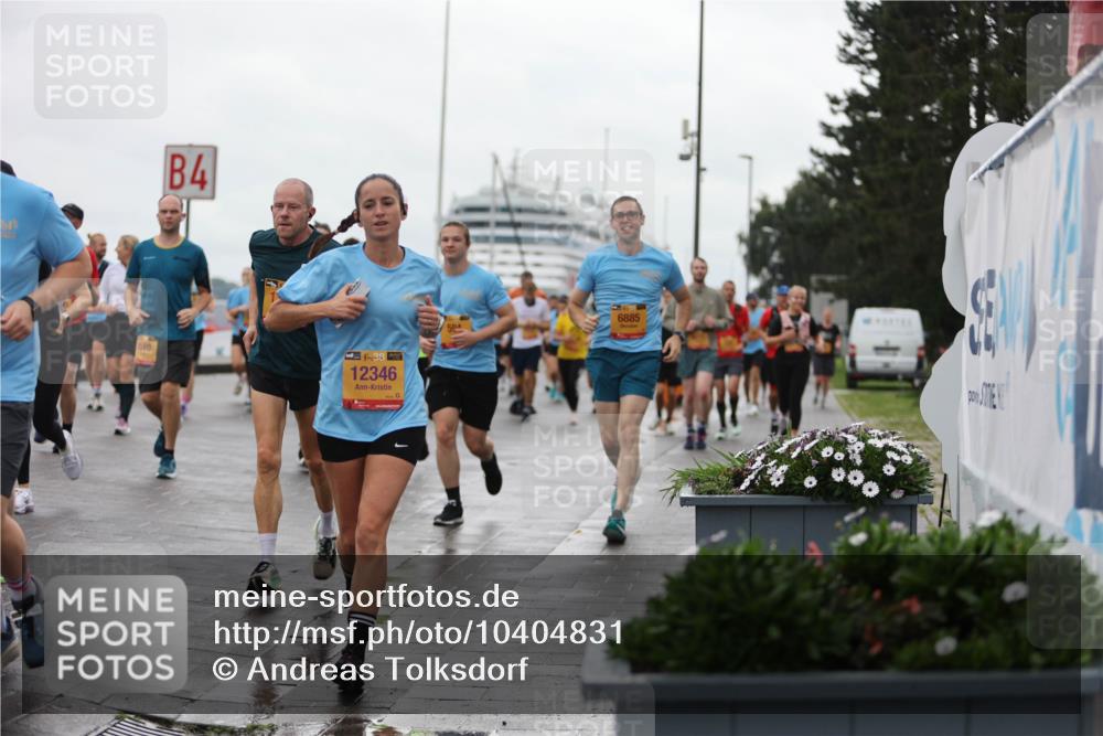13.09.2026 - Kiel Lauf Andreas Tolksdorf http://msf.ph/oto/10404831 13.09.2026 11:05:50 Kiellinie 4, 6, 610, 38, 12346, 6885 meine-sportfotos.de