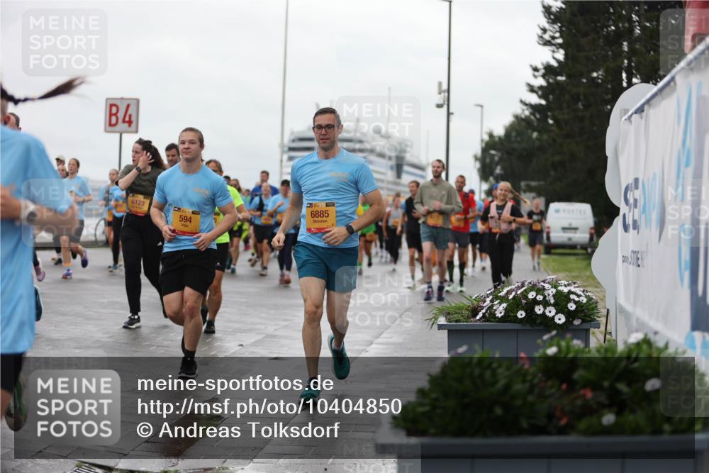 13.09.2026 - Kiel Lauf Andreas Tolksdorf http://msf.ph/oto/10404850 13.09.2026 11:05:51 Kiellinie 4, 6123, 39, 594, 39, 6885 meine-sportfotos.de