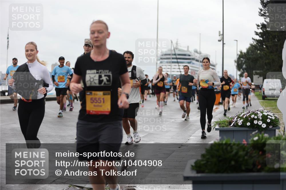 13.09.2026 - Kiel Lauf Andreas Tolksdorf http://msf.ph/oto/10404908 13.09.2026 11:06:03 Kiellinie 12564, 5551 meine-sportfotos.de