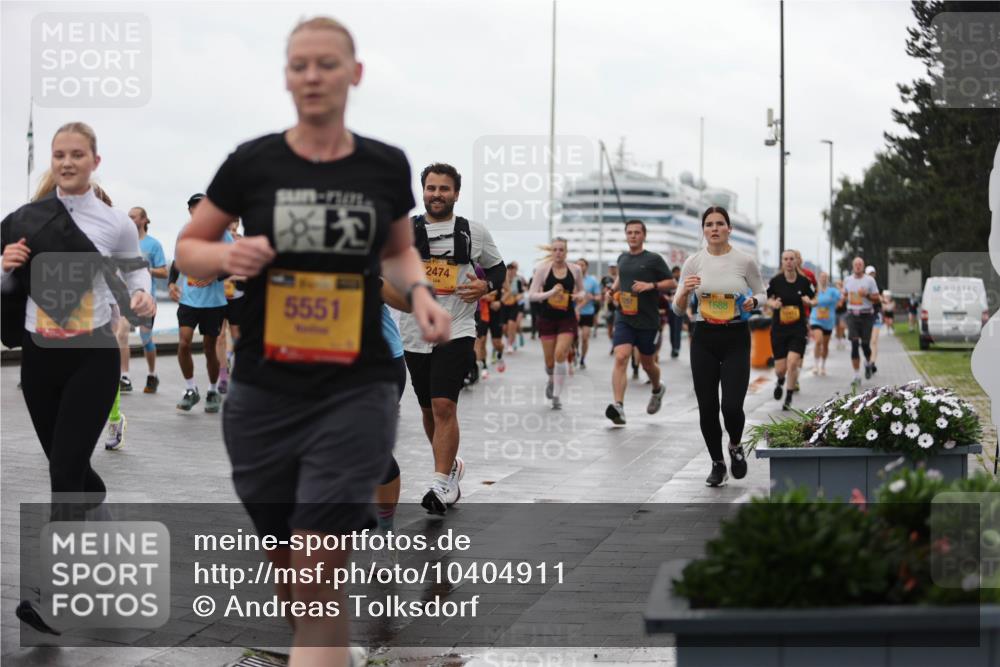 13.09.2026 - Kiel Lauf Andreas Tolksdorf http://msf.ph/oto/10404911 13.09.2026 11:06:03 Kiellinie 5551, 2474, 1688 meine-sportfotos.de
