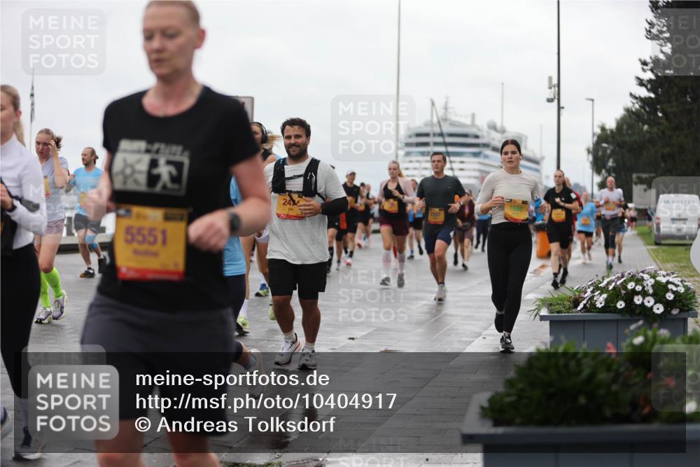 13.09.2026 - Kiel Lauf Andreas Tolksdorf http://msf.ph/oto/10404917 13.09.2026 11:06:03 Kiellinie 5551, 244, 7257, 1688 meine-sportfotos.de