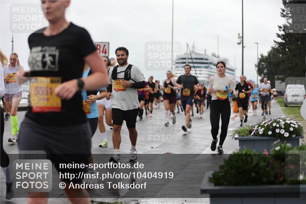 13.09.2026 - Kiel Lauf Andreas Tolksdorf http://msf.ph/oto/10404919 13.09.2026 11:06:03 Kiellinie 187, 47, 5551, 47, 84, 247, 7257, 1688 meine-sportfotos.de