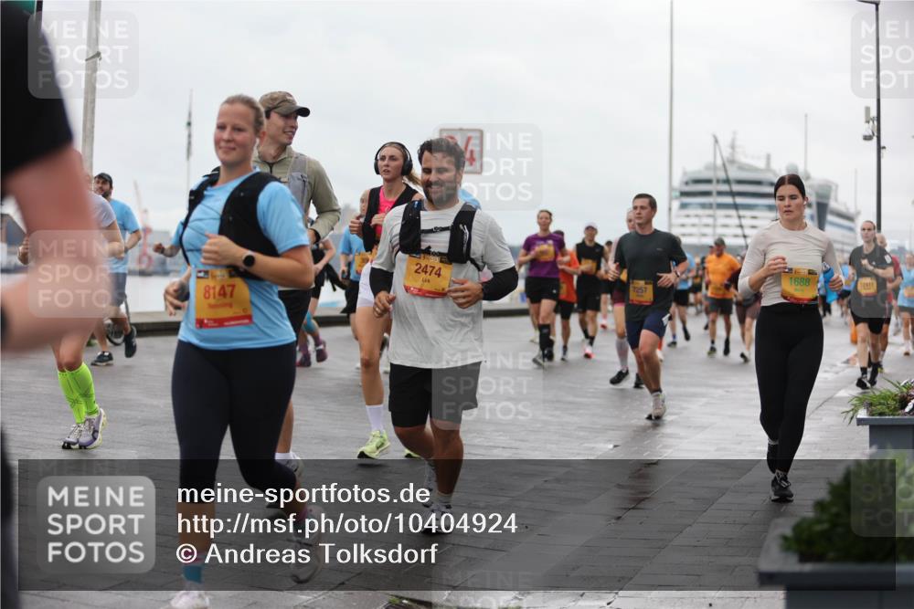 13.09.2026 - Kiel Lauf Andreas Tolksdorf http://msf.ph/oto/10404924 13.09.2026 11:06:04 Kiellinie 1, 39, 1688, 12411, 1, 98, 2474, 7257, 8147 meine-sportfotos.de