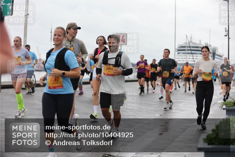 13.09.2026 - Kiel Lauf Andreas Tolksdorf http://msf.ph/oto/10404925 13.09.2026 11:06:04 Kiellinie 87, 8147, 2474, 7257, 39, 1688, 12411 meine-sportfotos.de