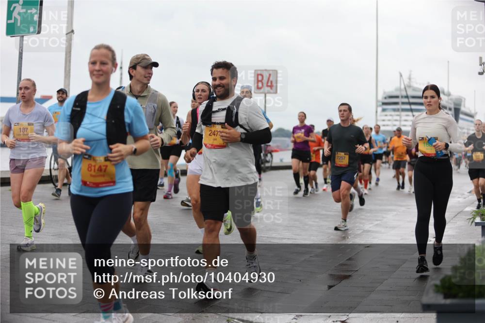 13.09.2026 - Kiel Lauf Andreas Tolksdorf http://msf.ph/oto/10404930 13.09.2026 11:06:04 Kiellinie 38, 187, 8147, 2472, 4, 7257, 12411 meine-sportfotos.de