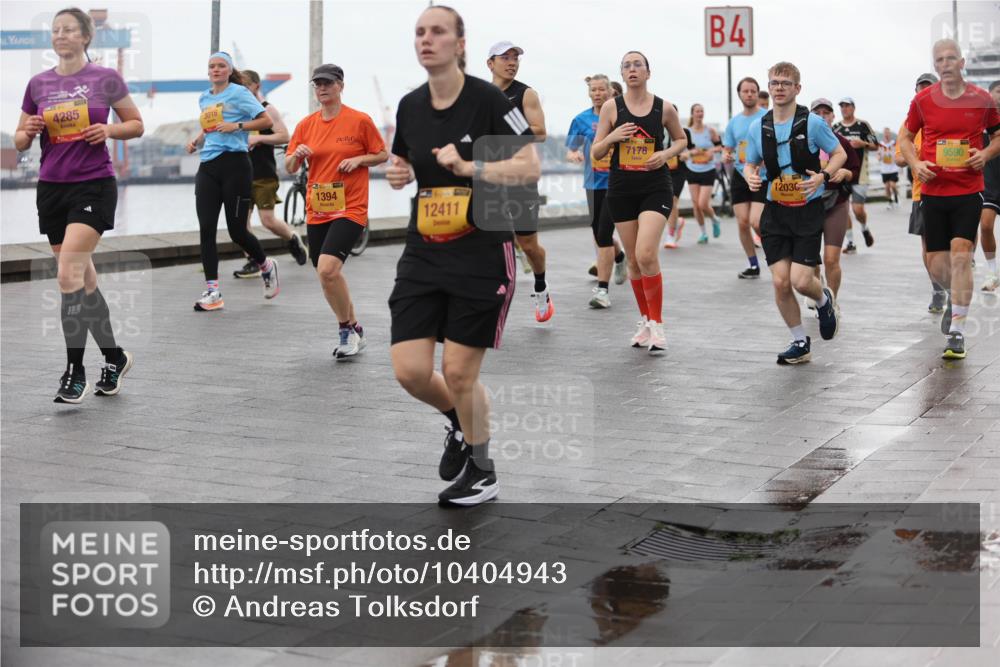 13.09.2026 - Kiel Lauf Andreas Tolksdorf http://msf.ph/oto/10404943 13.09.2026 11:06:09 Kiellinie 4285, 39, 1394, 12411, 7178, 4, 12036, 9590, 9041 meine-sportfotos.de