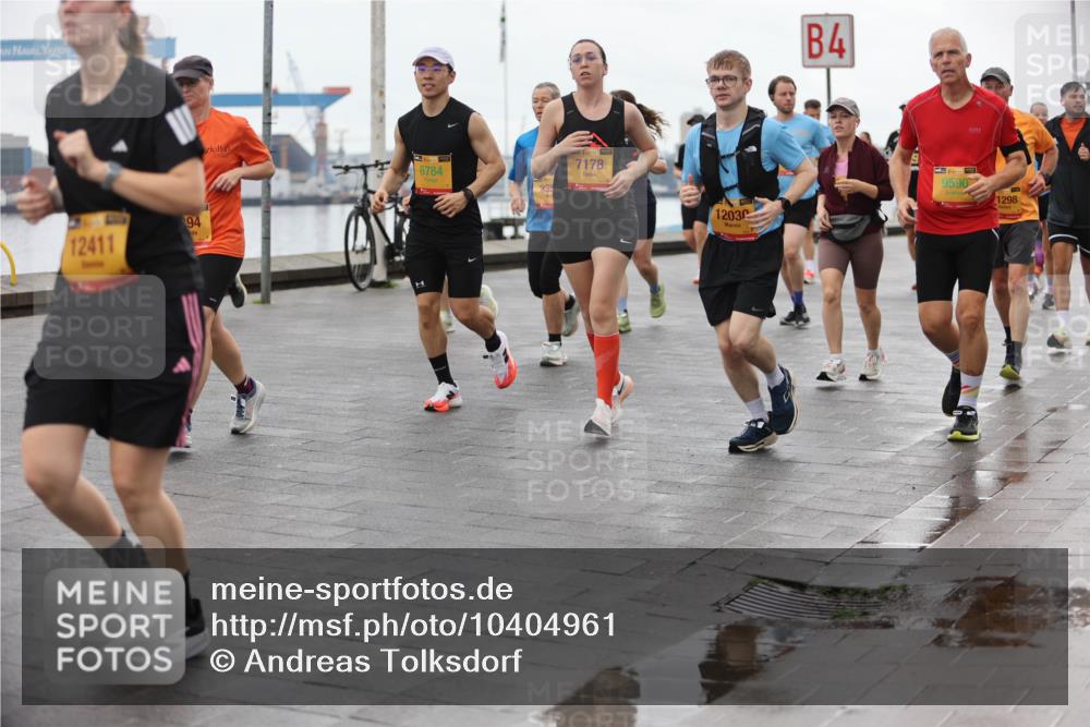 13.09.2026 - Kiel Lauf Andreas Tolksdorf http://msf.ph/oto/10404961 13.09.2026 11:06:10 Kiellinie 94, 12411, 6784, 23, 7178, 12030, 4, 9590, 1298 meine-sportfotos.de