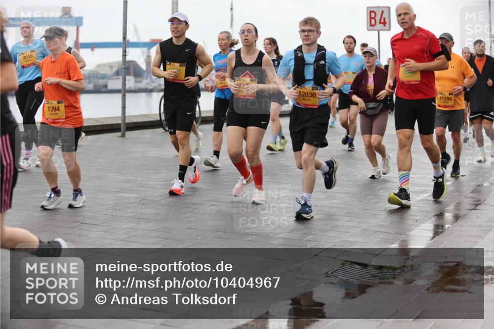 13.09.2026 - Kiel Lauf Andreas Tolksdorf http://msf.ph/oto/10404967 13.09.2026 11:06:10 Kiellinie 3016, 39, 1394, 4, 12030, 11298 meine-sportfotos.de