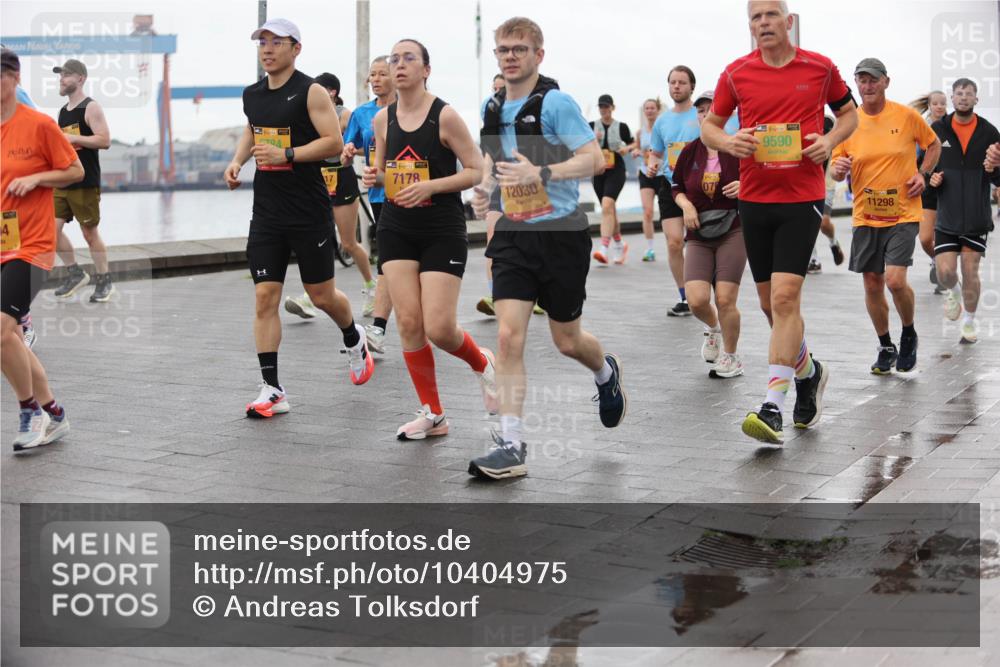 13.09.2026 - Kiel Lauf Andreas Tolksdorf http://msf.ph/oto/10404975 13.09.2026 11:06:10 Kiellinie 4, 38, 17, 7178, 12030, 07, 9590, 11298 meine-sportfotos.de