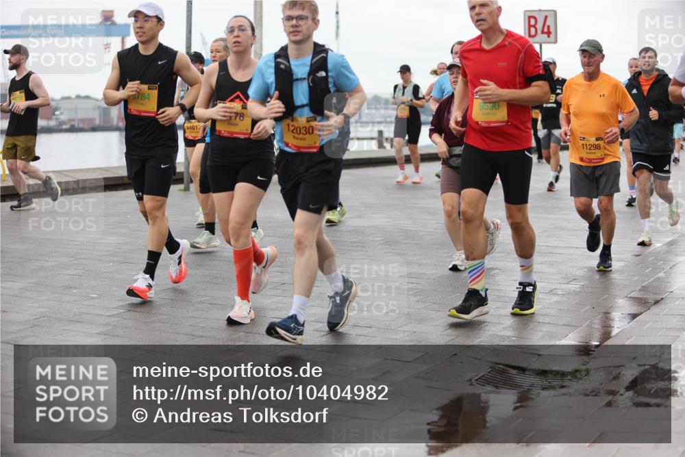 13.09.2026 - Kiel Lauf Andreas Tolksdorf http://msf.ph/oto/10404982 13.09.2026 11:06:11 Kiellinie 0784, 1101, 78, 12030, 9590, 4, 9, 11298 meine-sportfotos.de