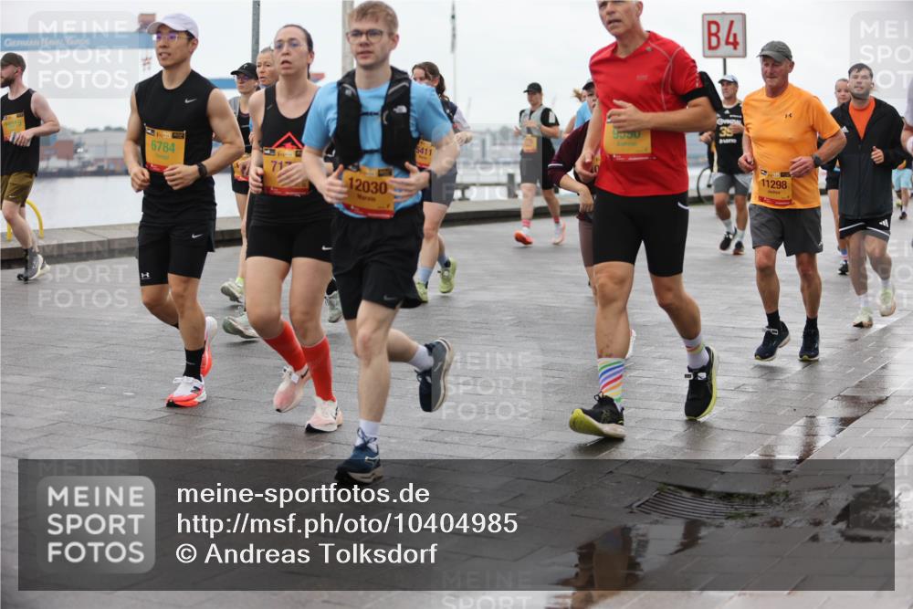 13.09.2026 - Kiel Lauf Andreas Tolksdorf http://msf.ph/oto/10404985 13.09.2026 11:06:11 Kiellinie 10315, 6784, 12030, 1, 5411, 4, 9550, 38, 11298 meine-sportfotos.de