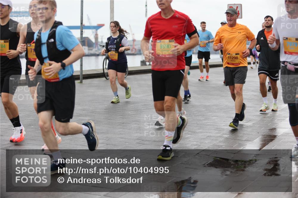 13.09.2026 - Kiel Lauf Andreas Tolksdorf http://msf.ph/oto/10404995 13.09.2026 11:06:11 Kiellinie 84, 00, 5411, 9590, 38, 11298, 1130, 7979 meine-sportfotos.de