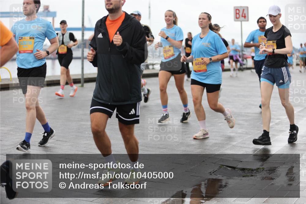 13.09.2026 - Kiel Lauf Andreas Tolksdorf http://msf.ph/oto/10405000 13.09.2026 11:06:13 Kiellinie 38, 12616, 1775, 2644, 6424, 4, 2076 meine-sportfotos.de