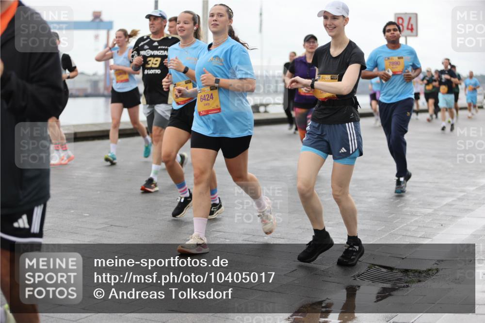 13.09.2026 - Kiel Lauf Andreas Tolksdorf http://msf.ph/oto/10405017 13.09.2026 11:06:14 Kiellinie 39, 84, 39, 6424, 38, 7890 meine-sportfotos.de