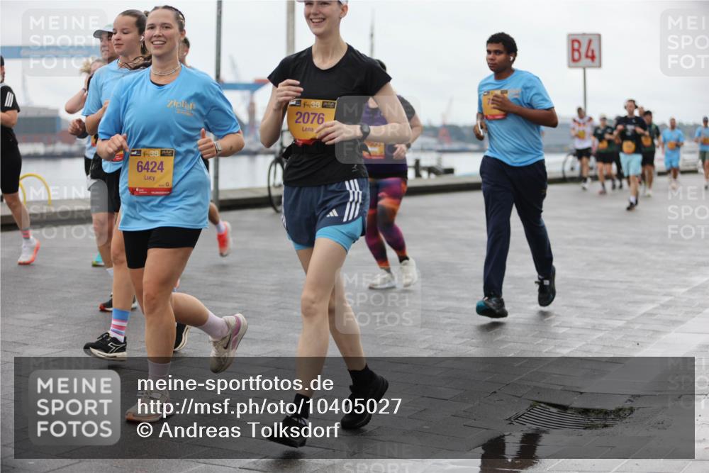 13.09.2026 - Kiel Lauf Andreas Tolksdorf http://msf.ph/oto/10405027 13.09.2026 11:06:15 Kiellinie 6424, 38, 2076, 4 meine-sportfotos.de