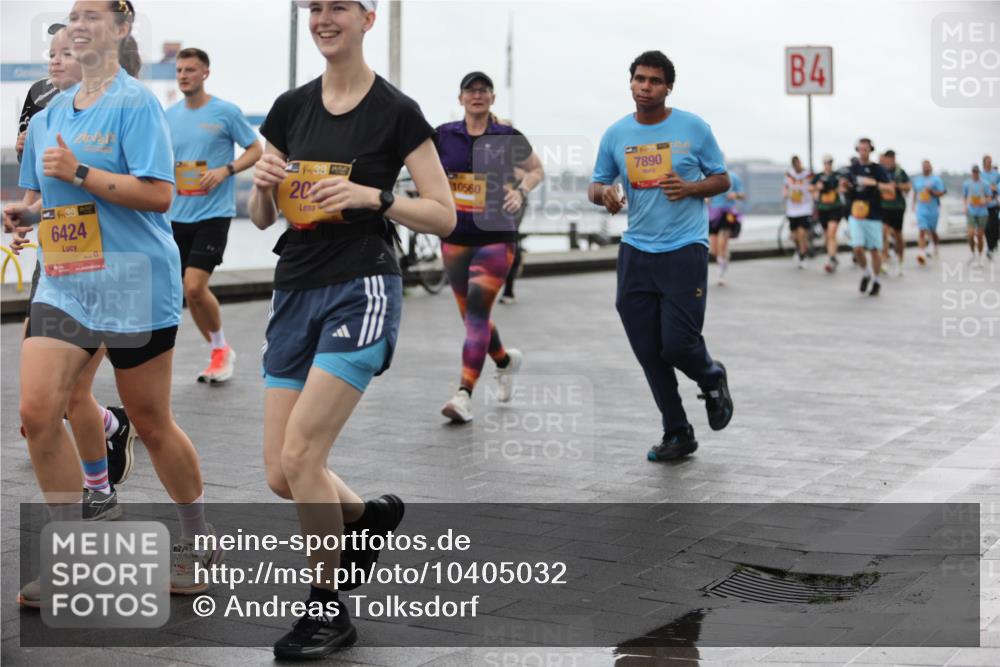 13.09.2026 - Kiel Lauf Andreas Tolksdorf http://msf.ph/oto/10405032 13.09.2026 11:06:15 Kiellinie 6424, 4, 394, 20, 7890, 10560, 4 meine-sportfotos.de