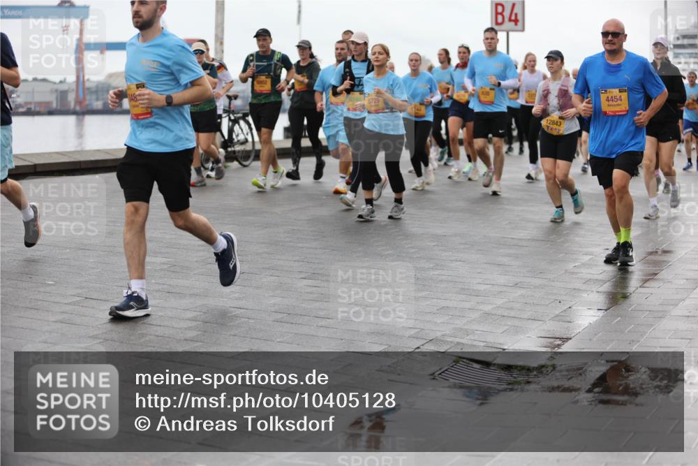 13.09.2026 - Kiel Lauf Andreas Tolksdorf http://msf.ph/oto/10405128 13.09.2026 11:06:21 Kiellinie 4, 8802, 9746, 5729, 12843, 4454 meine-sportfotos.de