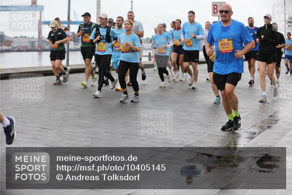 13.09.2026 - Kiel Lauf Andreas Tolksdorf http://msf.ph/oto/10405145 13.09.2026 11:06:22 Kiellinie 8802, 9746, 5729, 28, 38, 4454 meine-sportfotos.de