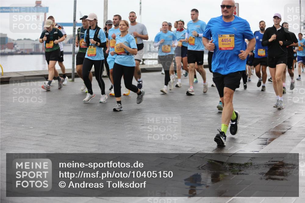 13.09.2026 - Kiel Lauf Andreas Tolksdorf http://msf.ph/oto/10405150 13.09.2026 11:06:22 Kiellinie 9746, 1172, 5725, 1742, 38, 4454 meine-sportfotos.de