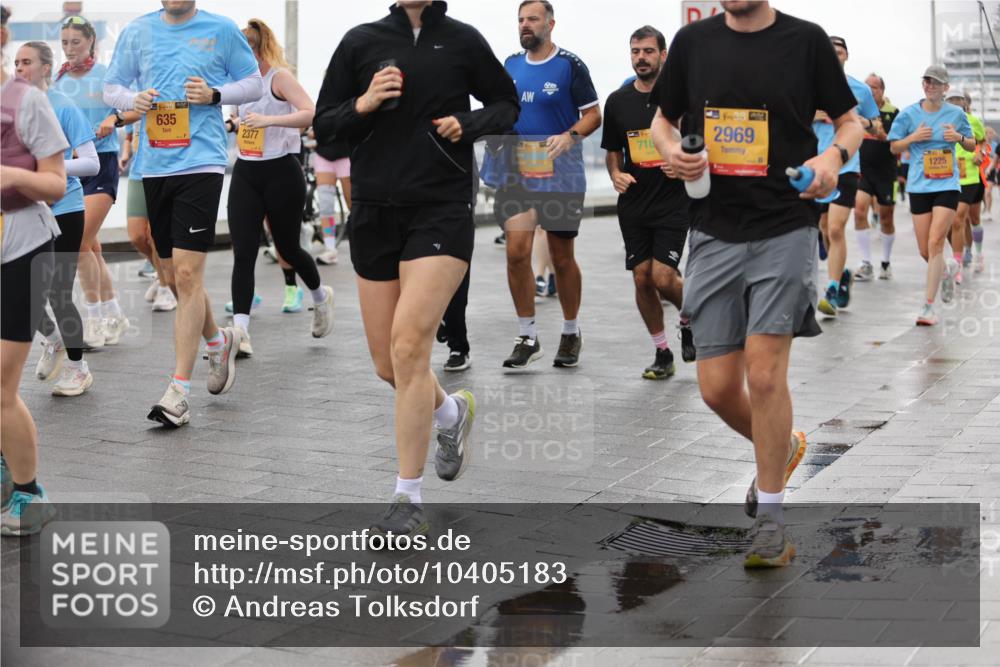 13.09.2026 - Kiel Lauf Andreas Tolksdorf http://msf.ph/oto/10405183 13.09.2026 11:06:25 Kiellinie 39, 635, 2377, 716, 2969, 1225 meine-sportfotos.de