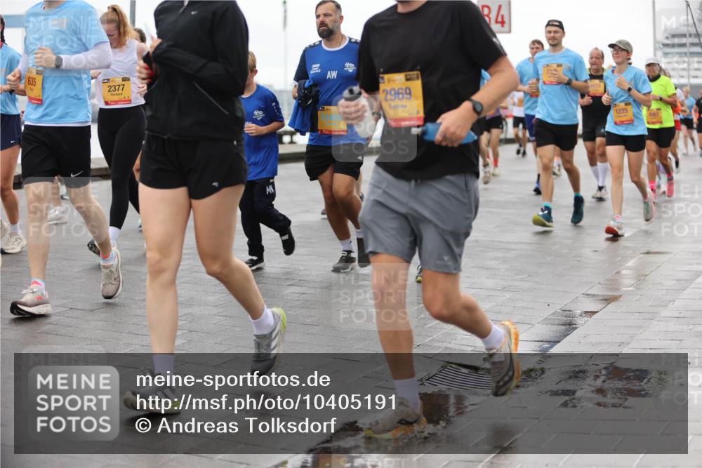 13.09.2026 - Kiel Lauf Andreas Tolksdorf http://msf.ph/oto/10405191 13.09.2026 11:06:25 Kiellinie 635, 2377, 2969, 84, 1225 meine-sportfotos.de