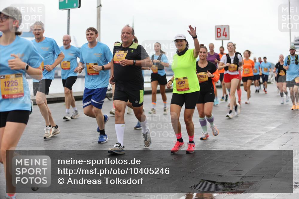 13.09.2026 - Kiel Lauf Andreas Tolksdorf http://msf.ph/oto/10405246 13.09.2026 11:06:28 Kiellinie 35, 1225, 1, 45, 440, 6473, 4563, 10921, 4 meine-sportfotos.de