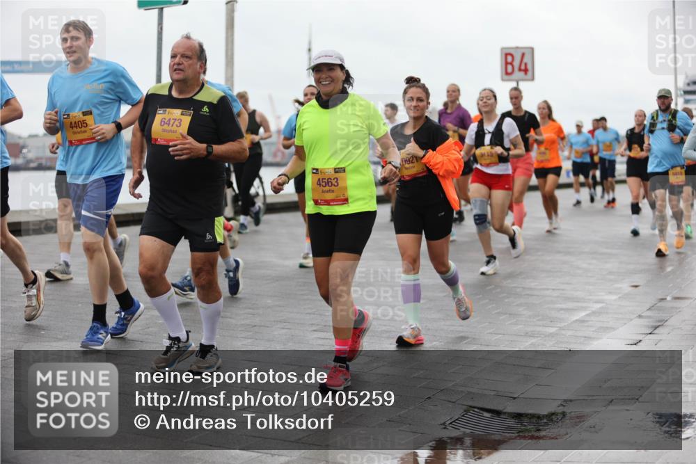13.09.2026 - Kiel Lauf Andreas Tolksdorf http://msf.ph/oto/10405259 13.09.2026 11:06:29 Kiellinie 4405, 39, 4, 6473, 6, 6, 38, 4563, 0921, 3115, 4, 5919 meine-sportfotos.de