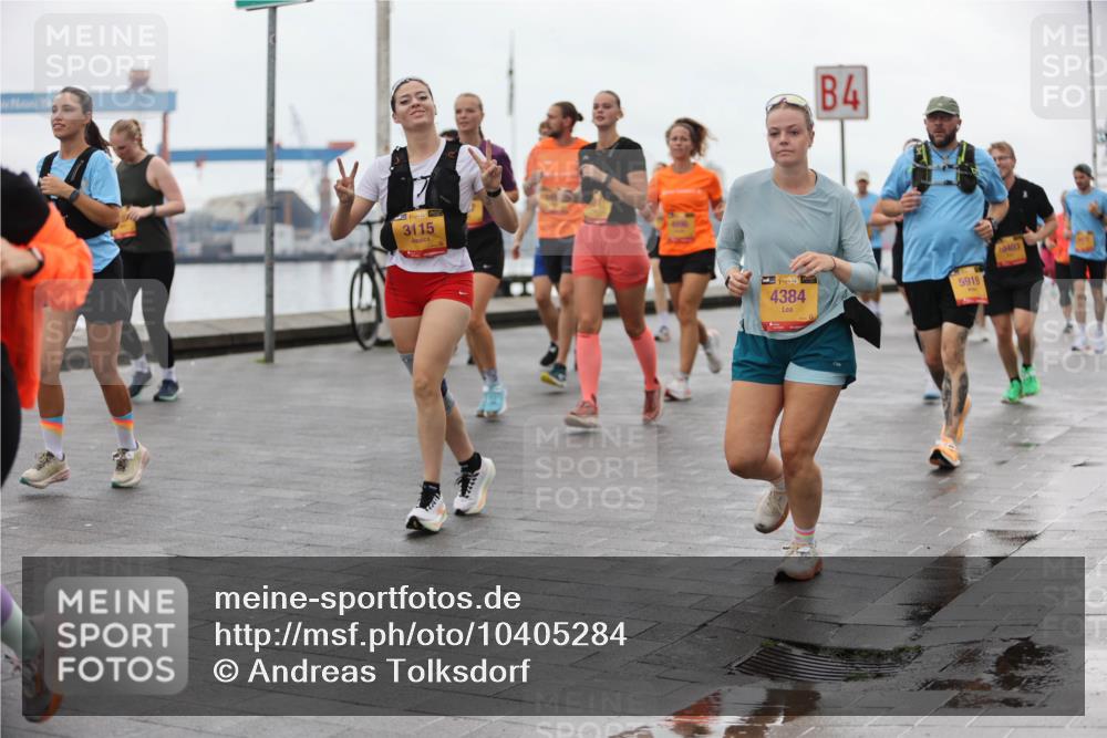 13.09.2026 - Kiel Lauf Andreas Tolksdorf http://msf.ph/oto/10405284 13.09.2026 11:06:31 Kiellinie 3115, 98, 4384, 4, 10403, 5919 meine-sportfotos.de