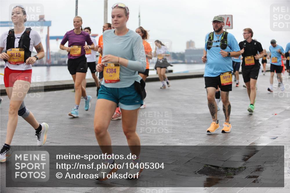 13.09.2026 - Kiel Lauf Andreas Tolksdorf http://msf.ph/oto/10405304 13.09.2026 11:06:32 Kiellinie 1017, 3115, 4384, 4, 5919, 10403 meine-sportfotos.de