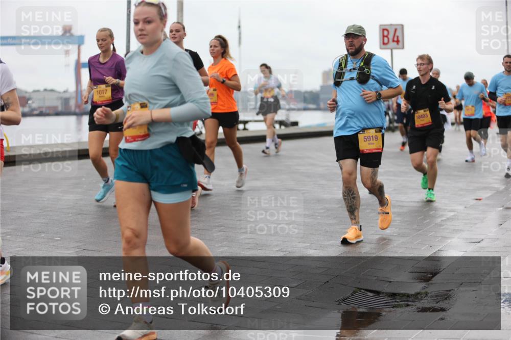 13.09.2026 - Kiel Lauf Andreas Tolksdorf http://msf.ph/oto/10405309 13.09.2026 11:06:32 Kiellinie 1017, 5919, 4, 10403 meine-sportfotos.de