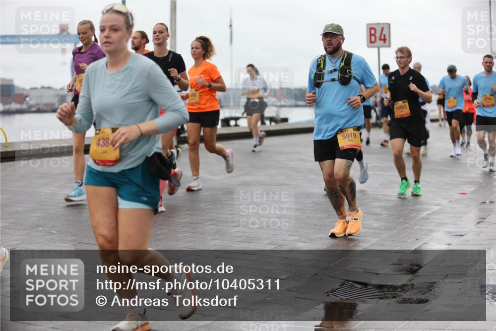 13.09.2026 - Kiel Lauf Andreas Tolksdorf http://msf.ph/oto/10405311 13.09.2026 11:06:32 Kiellinie 438, 5919, 4, 10403, 2294 meine-sportfotos.de