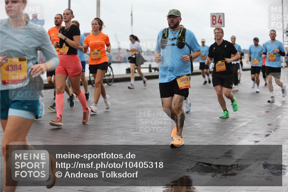 13.09.2026 - Kiel Lauf Andreas Tolksdorf http://msf.ph/oto/10405318 13.09.2026 11:06:32 Kiellinie 4384, 4996, 4, 5919, 10403, 2294 meine-sportfotos.de