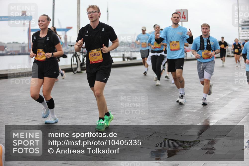 13.09.2026 - Kiel Lauf Andreas Tolksdorf http://msf.ph/oto/10405335 13.09.2026 11:06:34 Kiellinie 39, 606, 39, 10403, 2294, 34, 9392 meine-sportfotos.de
