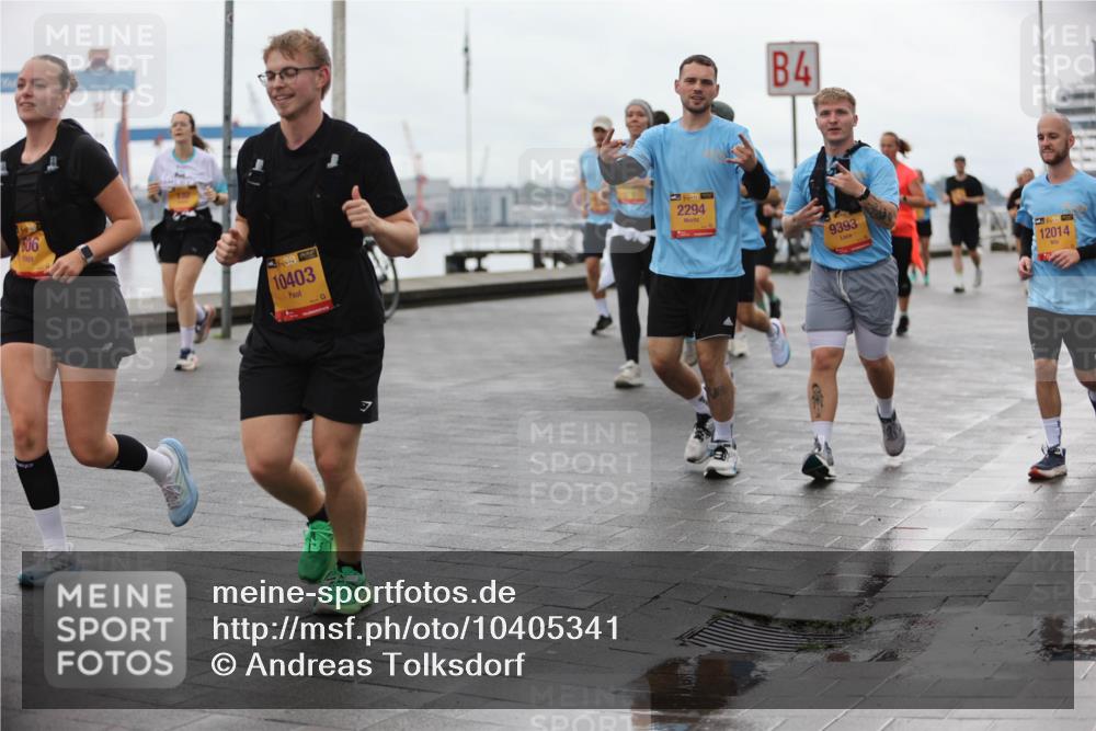 13.09.2026 - Kiel Lauf Andreas Tolksdorf http://msf.ph/oto/10405341 13.09.2026 11:06:34 Kiellinie 4, 39, 10403, 39, 2294, 9393, 12014 meine-sportfotos.de