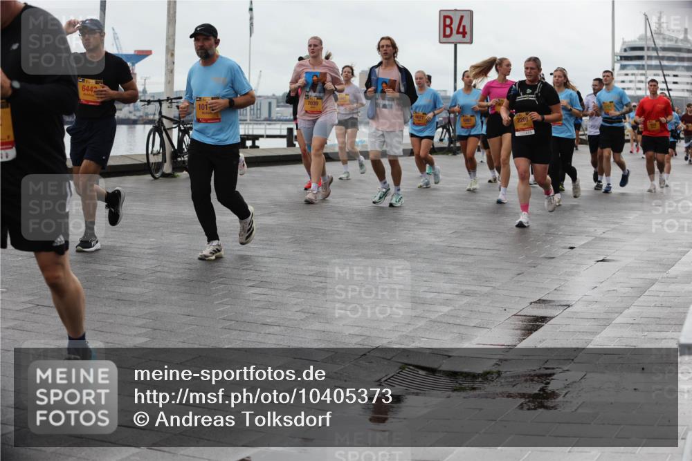 13.09.2026 - Kiel Lauf Andreas Tolksdorf http://msf.ph/oto/10405373 13.09.2026 11:06:49 Kiellinie 1, 39, 6442, 7039, 101, 3441, 4, 2200 meine-sportfotos.de