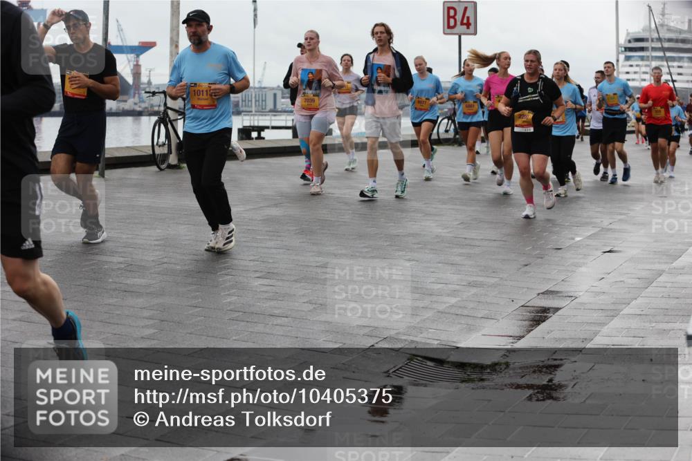 13.09.2026 - Kiel Lauf Andreas Tolksdorf http://msf.ph/oto/10405375 13.09.2026 11:06:49 Kiellinie 39, 10113, 4, 7039, 8077, 6861 meine-sportfotos.de