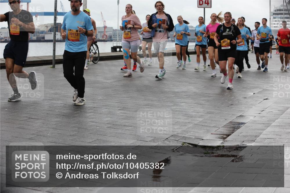 13.09.2026 - Kiel Lauf Andreas Tolksdorf http://msf.ph/oto/10405382 13.09.2026 11:06:49 Kiellinie 1435, 6442, 1, 39, 10113, 7039, 4, 415, 2200 meine-sportfotos.de