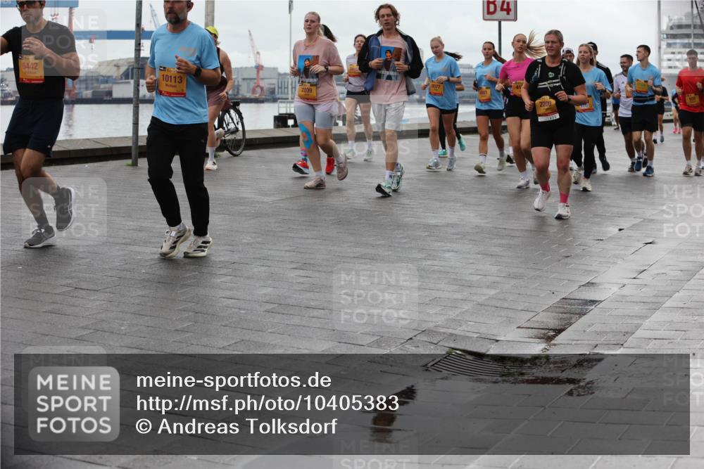 13.09.2026 - Kiel Lauf Andreas Tolksdorf http://msf.ph/oto/10405383 13.09.2026 11:06:49 Kiellinie 6442, 10113, 8077, 7039, 54, 2200 meine-sportfotos.de