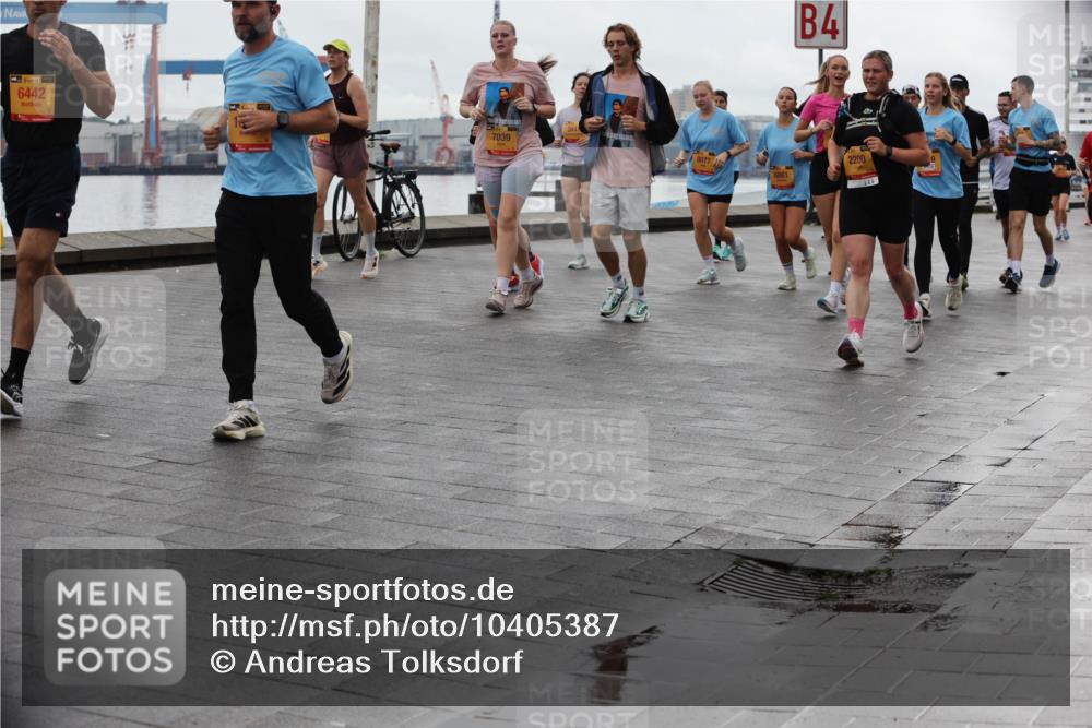 13.09.2026 - Kiel Lauf Andreas Tolksdorf http://msf.ph/oto/10405387 13.09.2026 11:06:50 Kiellinie 6442, 38, 4 meine-sportfotos.de