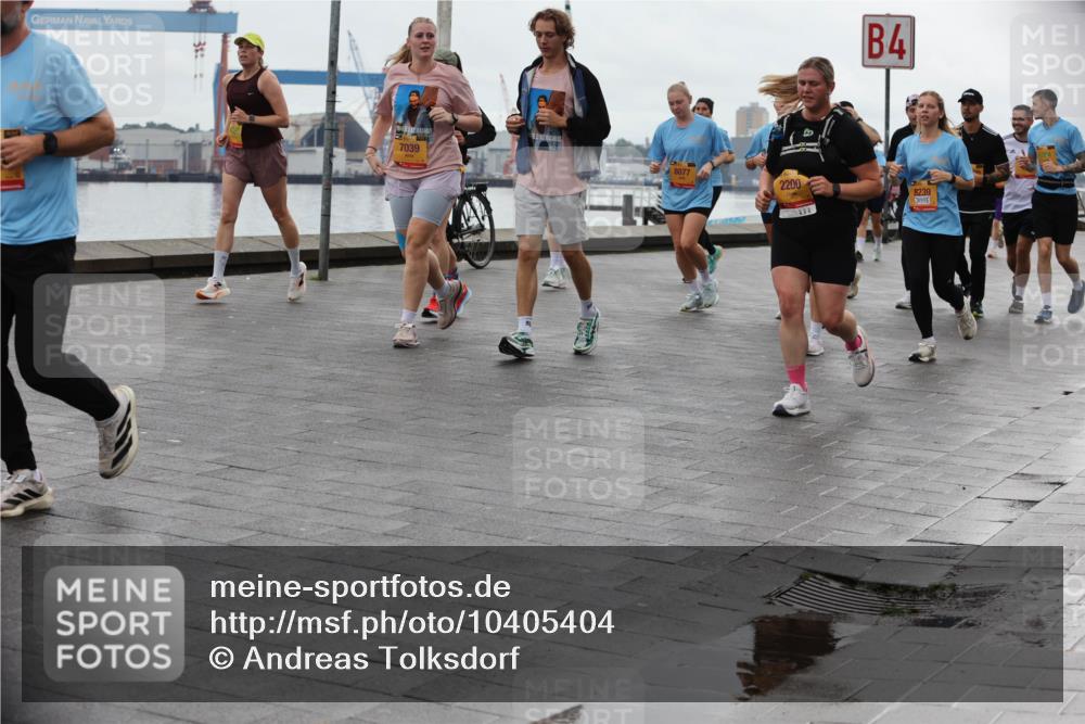 13.09.2026 - Kiel Lauf Andreas Tolksdorf http://msf.ph/oto/10405404 13.09.2026 11:06:51 Kiellinie 38, 7039, 8077, 4, 2200, 8239 meine-sportfotos.de
