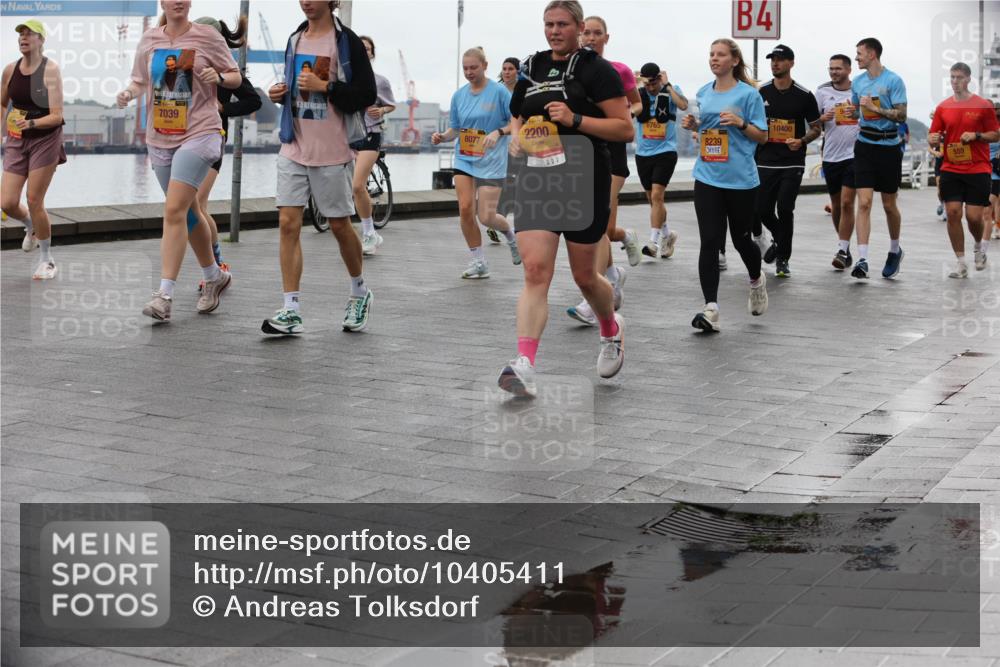 13.09.2026 - Kiel Lauf Andreas Tolksdorf http://msf.ph/oto/10405411 13.09.2026 11:06:51 Kiellinie 3, 4, 7039, 2200, 8077, 8239, 10400 meine-sportfotos.de