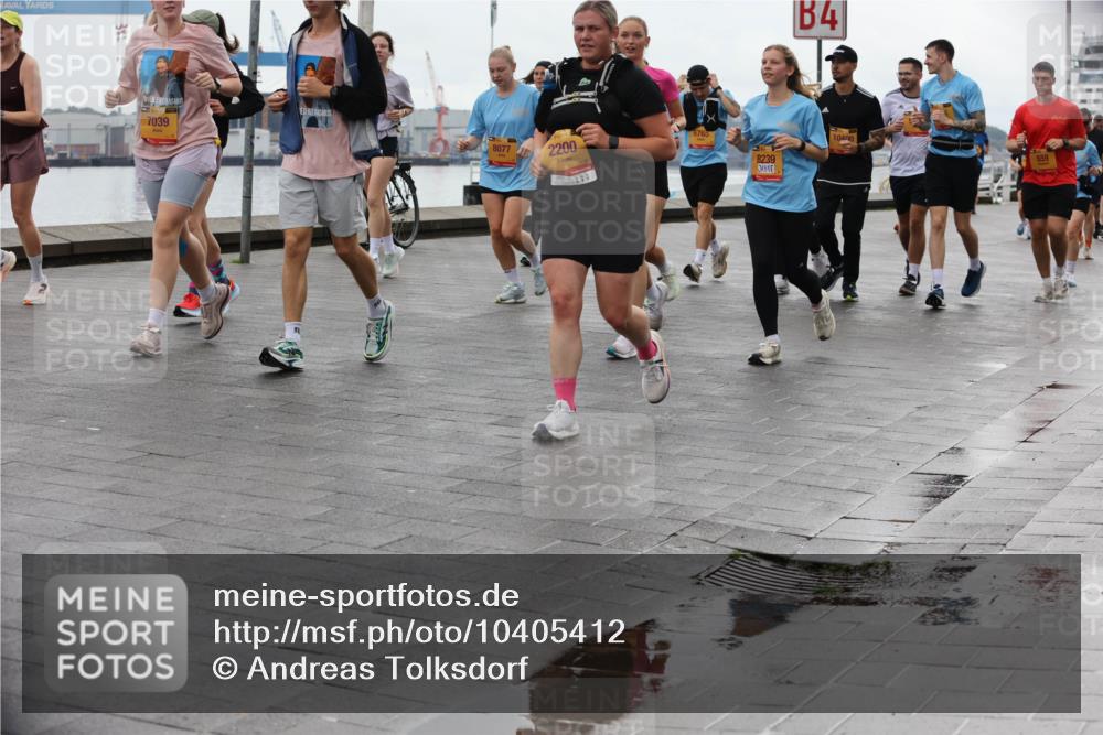 13.09.2026 - Kiel Lauf Andreas Tolksdorf http://msf.ph/oto/10405412 13.09.2026 11:06:51 Kiellinie 38, 7039, 8077, 2200, 4, 6765, 10400, 559, 8239 meine-sportfotos.de