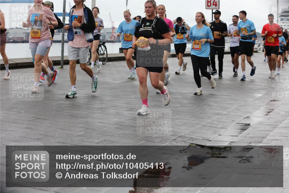 13.09.2026 - Kiel Lauf Andreas Tolksdorf http://msf.ph/oto/10405413 13.09.2026 11:06:51 Kiellinie 7039, 8077, 2200, 6765, 8239, 4, 559 meine-sportfotos.de