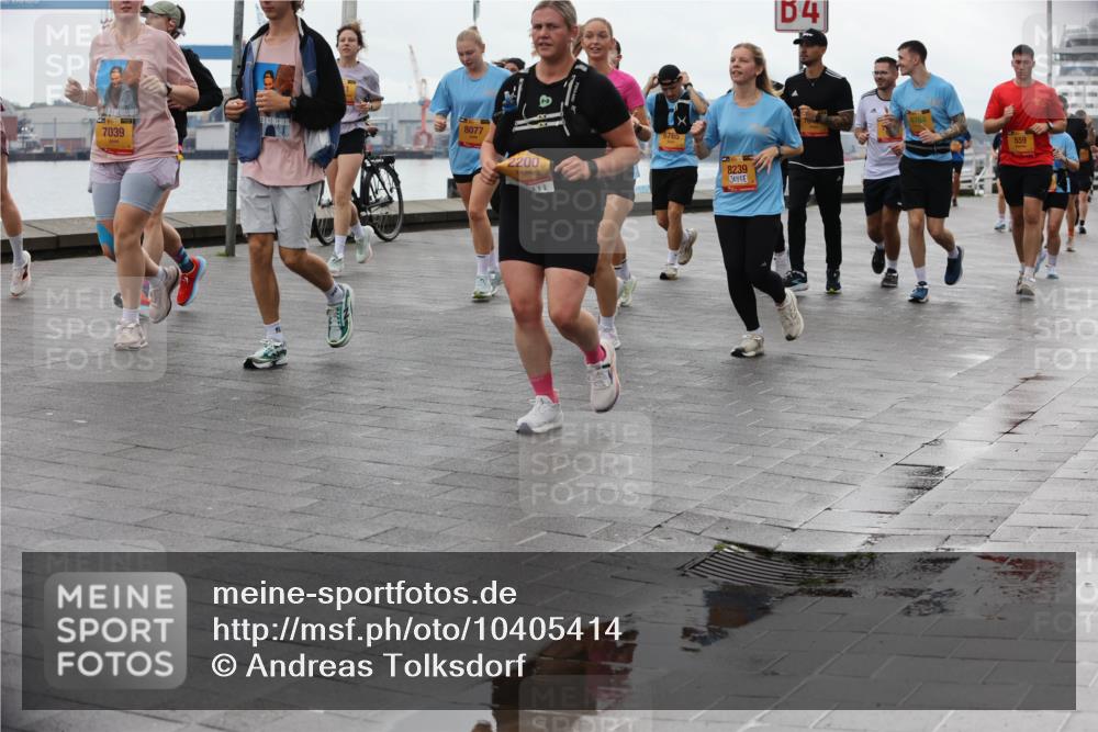 13.09.2026 - Kiel Lauf Andreas Tolksdorf http://msf.ph/oto/10405414 13.09.2026 11:06:51 Kiellinie 7039, 8077, 2200, 6765, 4, 8239, 559 meine-sportfotos.de