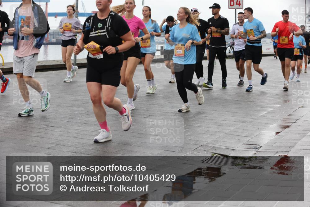 13.09.2026 - Kiel Lauf Andreas Tolksdorf http://msf.ph/oto/10405429 13.09.2026 11:06:52 Kiellinie 3441, 6861, 2200, 8239, 4, 559, 2476 meine-sportfotos.de